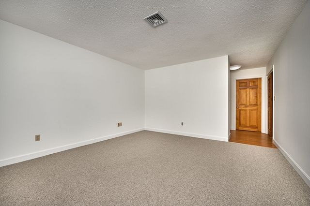 204 Countryside 204, Greenfield, MA 01301