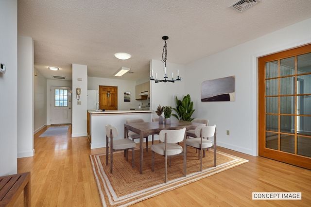 204 Countryside 204, Greenfield, MA 01301