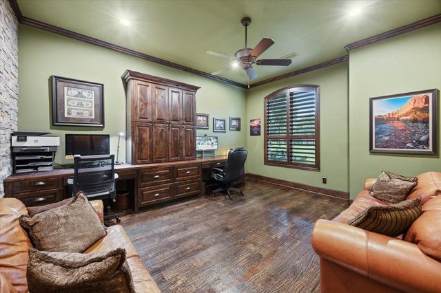 400 Regency Court, Denton, TX 76210