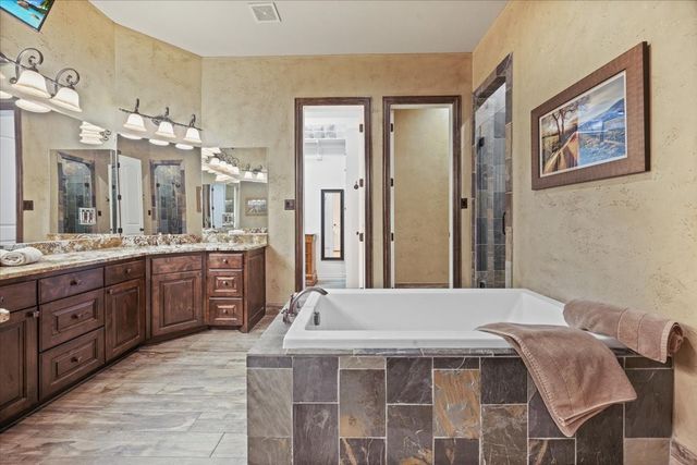 400 Regency Court, Denton, TX 76210