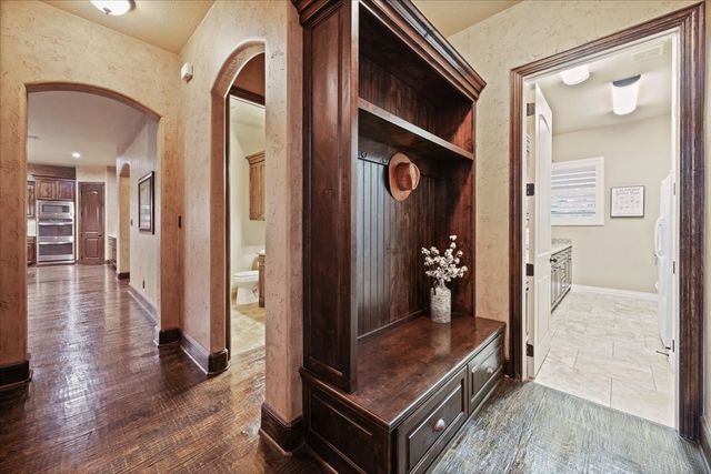 400 Regency Court, Denton, TX 76210