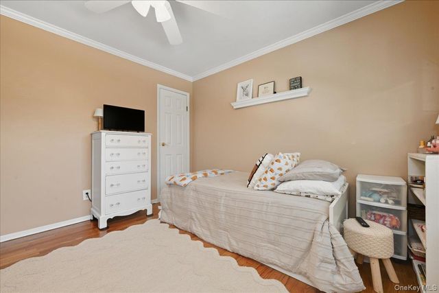 2066 Lakeview Road B, Bellmore, NY 11710