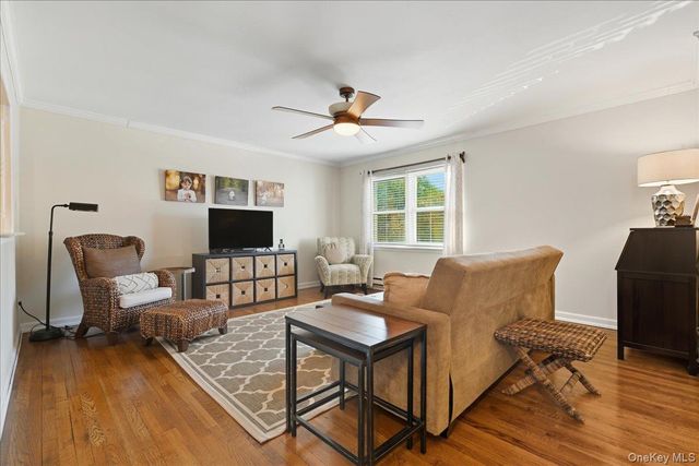 2066 Lakeview Road B, Bellmore, NY 11710