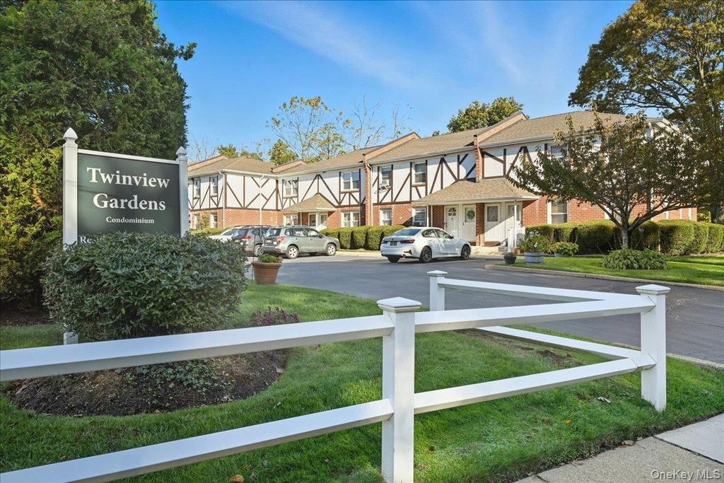 2066 Lakeview Road B, Bellmore, NY 11710