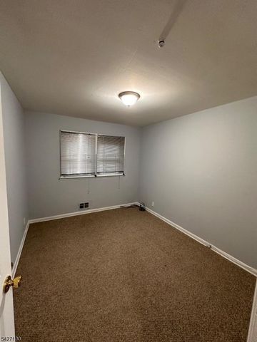 233 Shephard Ave, Newark City, NJ 07112