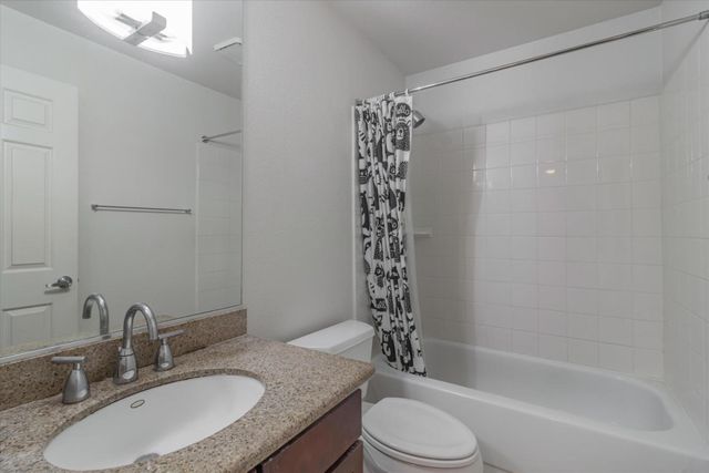 1315 A Street 213, Hayward, CA 94541