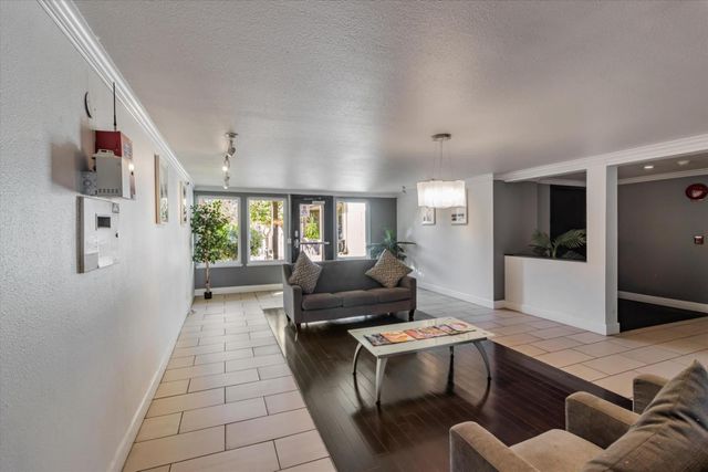 1315 A Street 213, Hayward, CA 94541