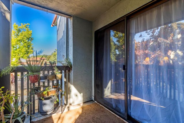1315 A Street 213, Hayward, CA 94541
