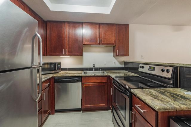 1315 A Street 213, Hayward, CA 94541