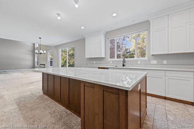 3258 Shorewood Avenue, Fort Gratiot, MI 48059
