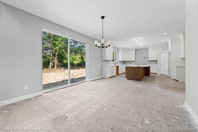 3258 Shorewood Avenue, Fort Gratiot, MI 48059