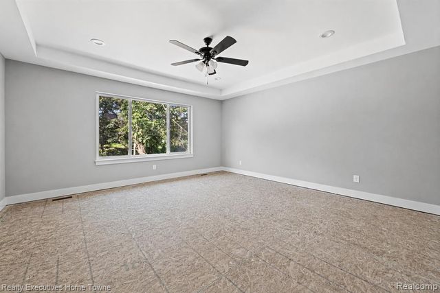 3258 Shorewood Avenue, Fort Gratiot, MI 48059