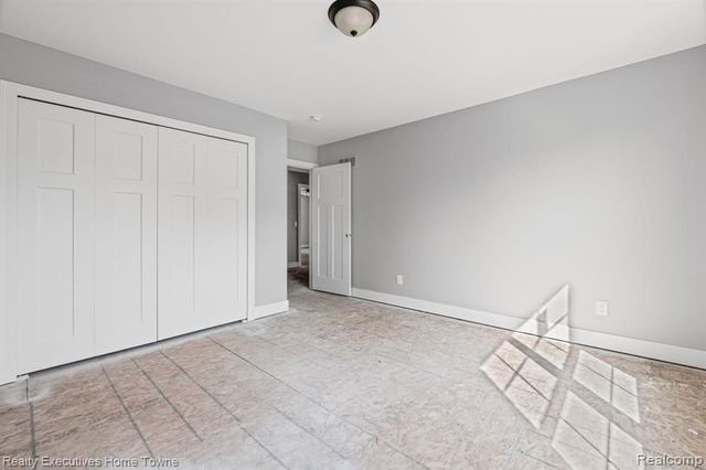 3258 Shorewood Avenue, Fort Gratiot, MI 48059