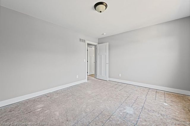 3258 Shorewood Avenue, Fort Gratiot, MI 48059