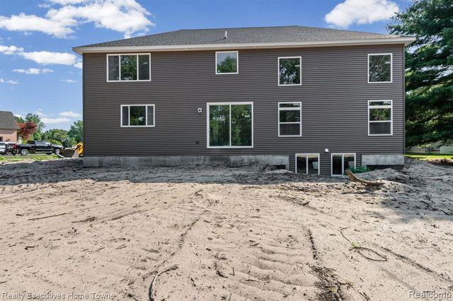3258 Shorewood Avenue, Fort Gratiot, MI 48059