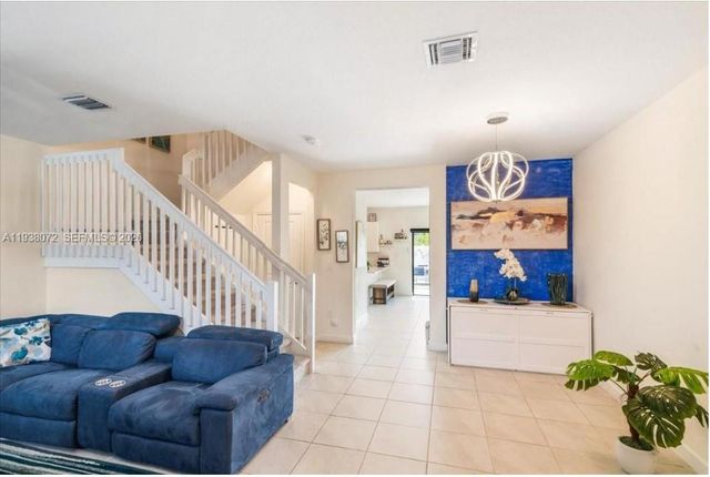 11431 W 32nd Lane, Hialeah, FL 33018