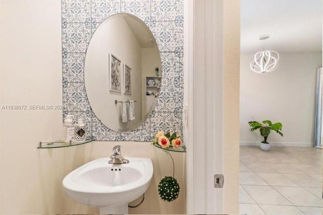11431 W 32nd Lane, Hialeah, FL 33018