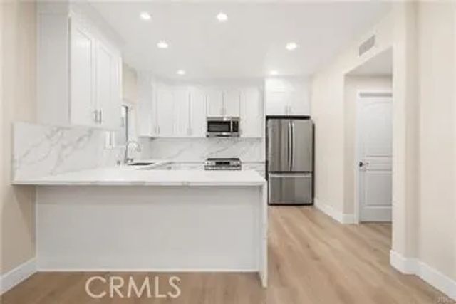 19953 Lassen Street, Chatsworth, CA 91311