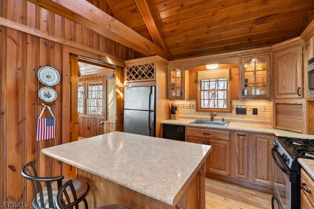 5 Anawa Rd, Vernon Twp., NJ 07422