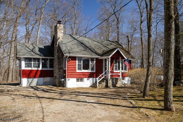 5 Anawa Rd, Vernon Twp., NJ 07422