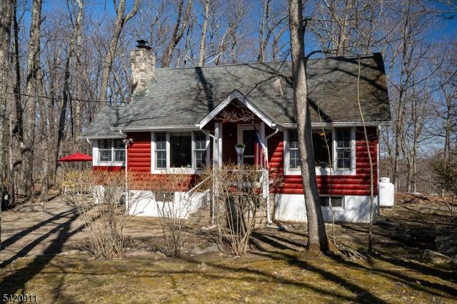 5 Anawa Rd, Vernon Twp., NJ 07422