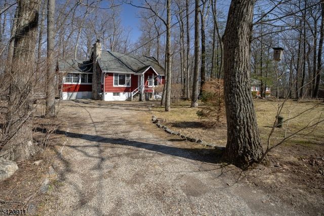 5 Anawa Rd, Vernon Twp., NJ 07422