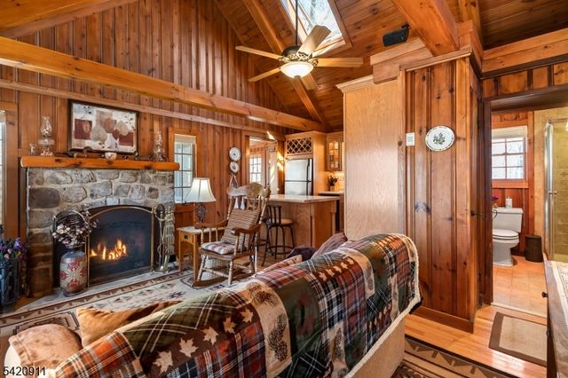 5 Anawa Rd, Vernon Twp., NJ 07422