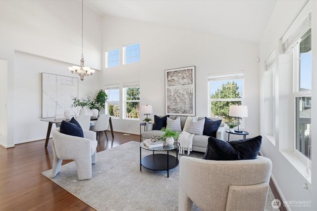 9025 S 204th Place, Kent, WA 98031