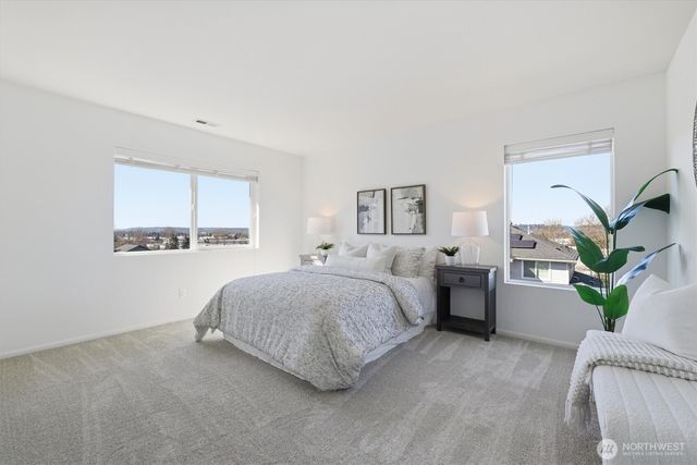 9025 S 204th Place, Kent, WA 98031