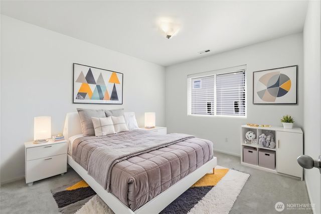 9025 S 204th Place, Kent, WA 98031