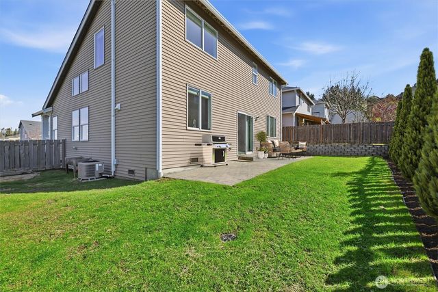 9025 S 204th Place, Kent, WA 98031