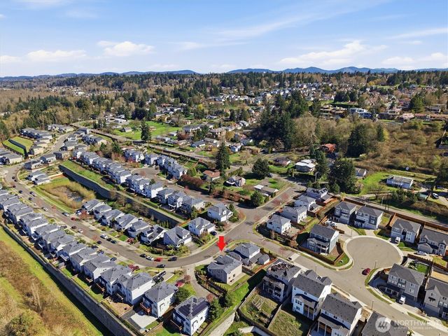 9025 S 204th Place, Kent, WA 98031