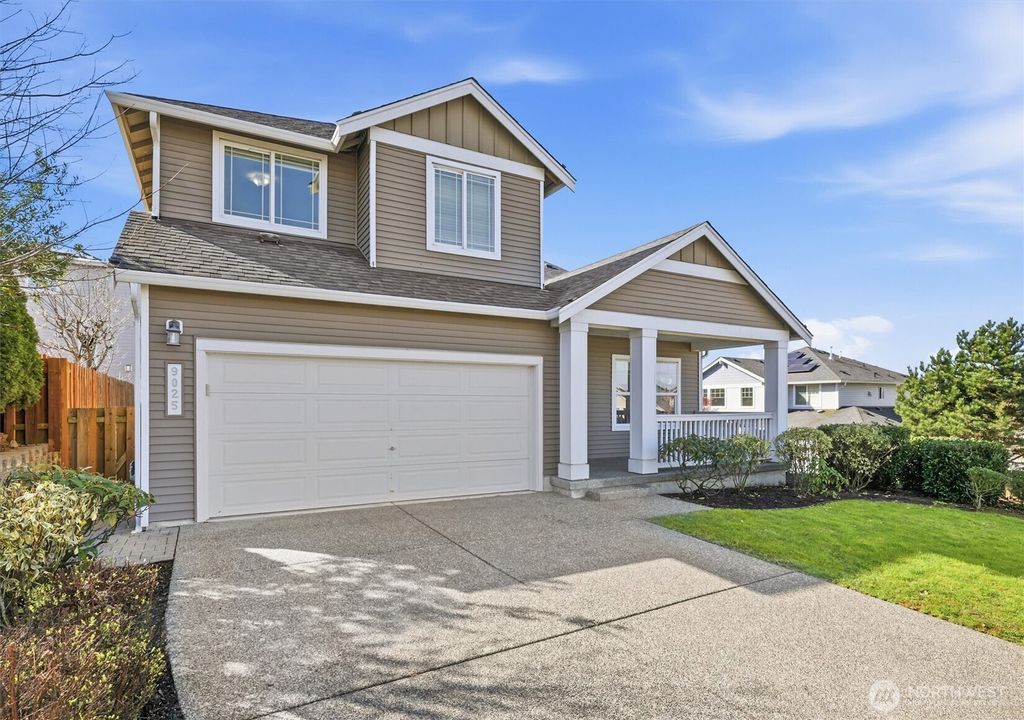 9025 S 204th Place, Kent, WA 98031