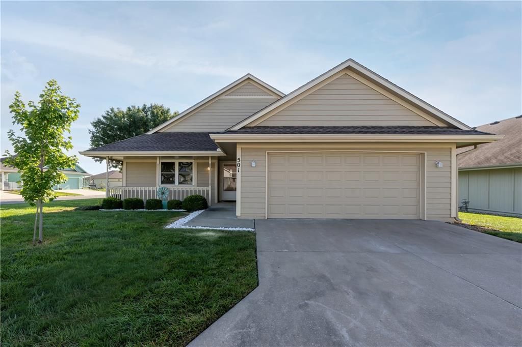 501 S Poseidon Way, Raymore, MO 64083