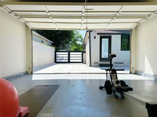 5430 Geyser Avenue, Tarzana, CA 91356