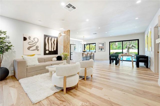 5430 Geyser Avenue, Tarzana, CA 91356