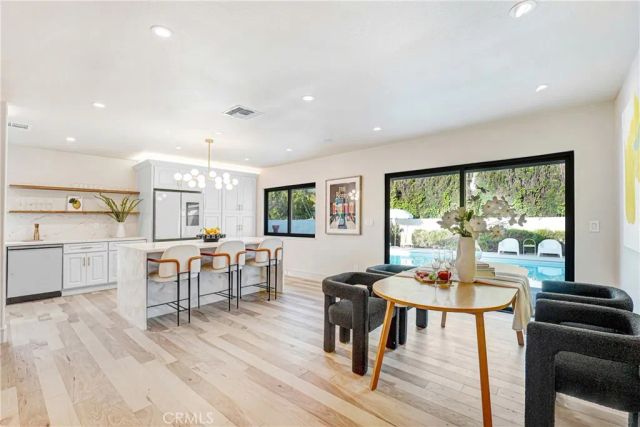 5430 Geyser Avenue, Tarzana, CA 91356
