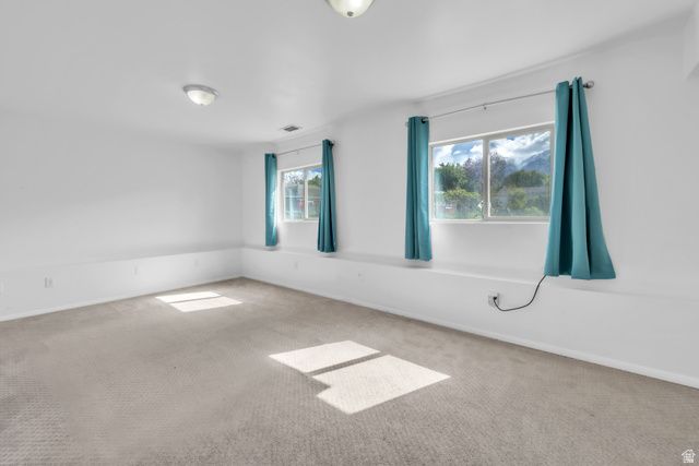 1052 N 1000 E, Layton, UT 84040