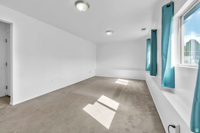 1052 N 1000 E, Layton, UT 84040