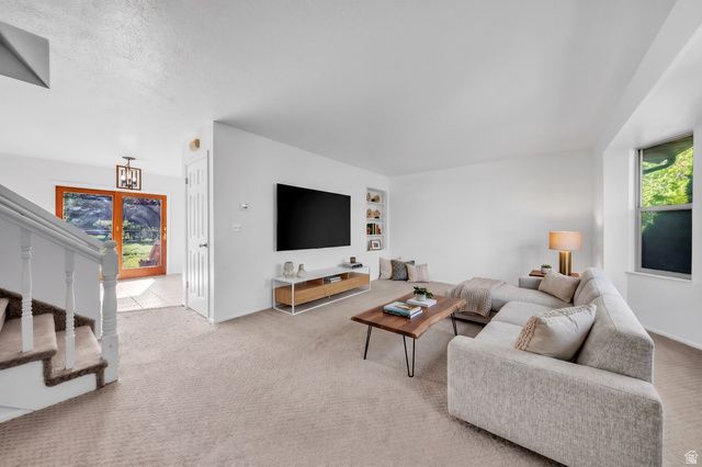 1052 N 1000 E, Layton, UT 84040