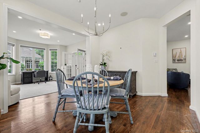 32 Valimar Boulevard, White Plains, NY 10603
