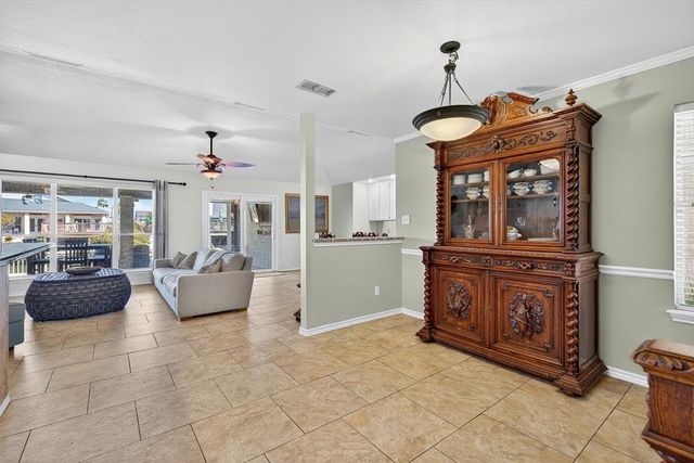 13822 Brigantine Dr, Corpus Christi, TX 78418