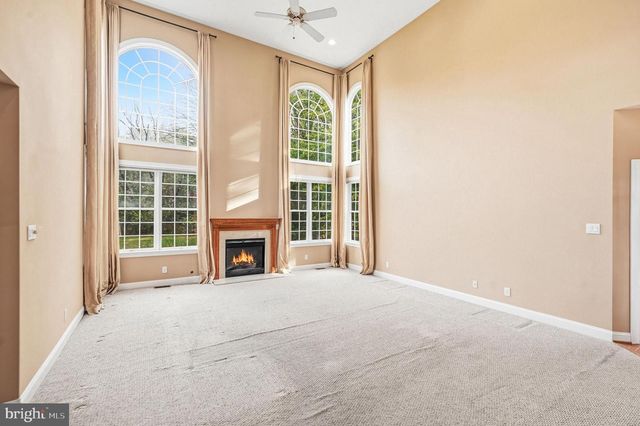 950 BORTONS LANDING RD, Moorestown, NJ 08057