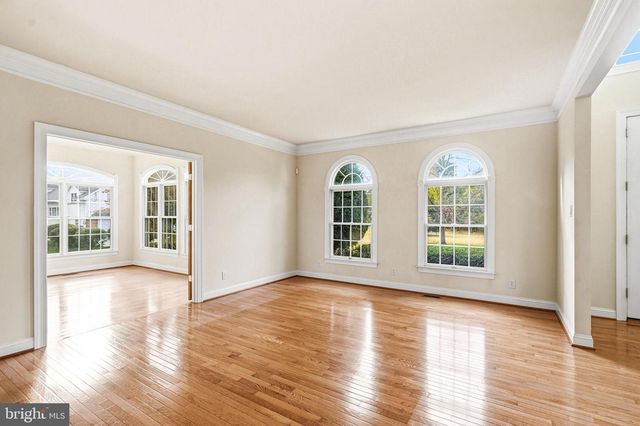 950 BORTONS LANDING RD, Moorestown, NJ 08057