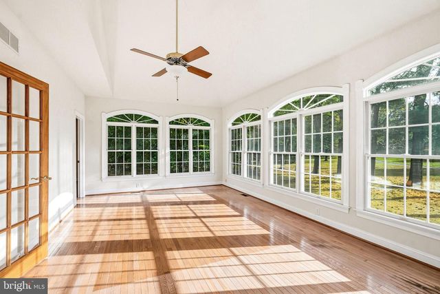 950 BORTONS LANDING RD, Moorestown, NJ 08057