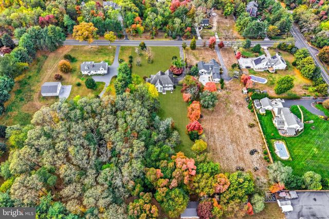 950 BORTONS LANDING RD, Moorestown, NJ 08057