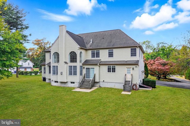950 BORTONS LANDING RD, Moorestown, NJ 08057