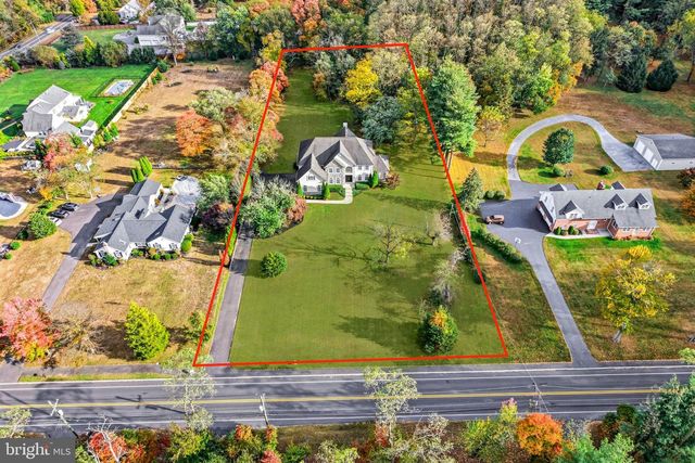950 BORTONS LANDING RD, Moorestown, NJ 08057