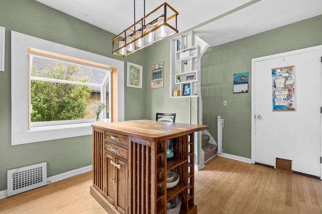 2261 N 59th STREET, Milwaukee, WI 53208