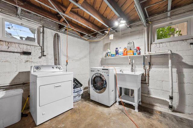 2261 N 59th STREET, Milwaukee, WI 53208